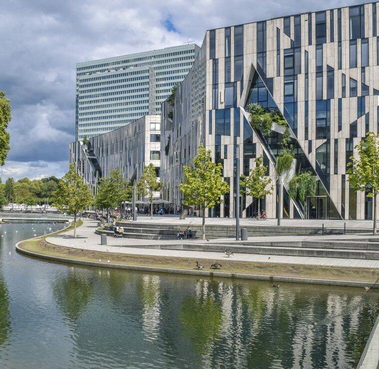 合肥新華國際廣場(chǎng)